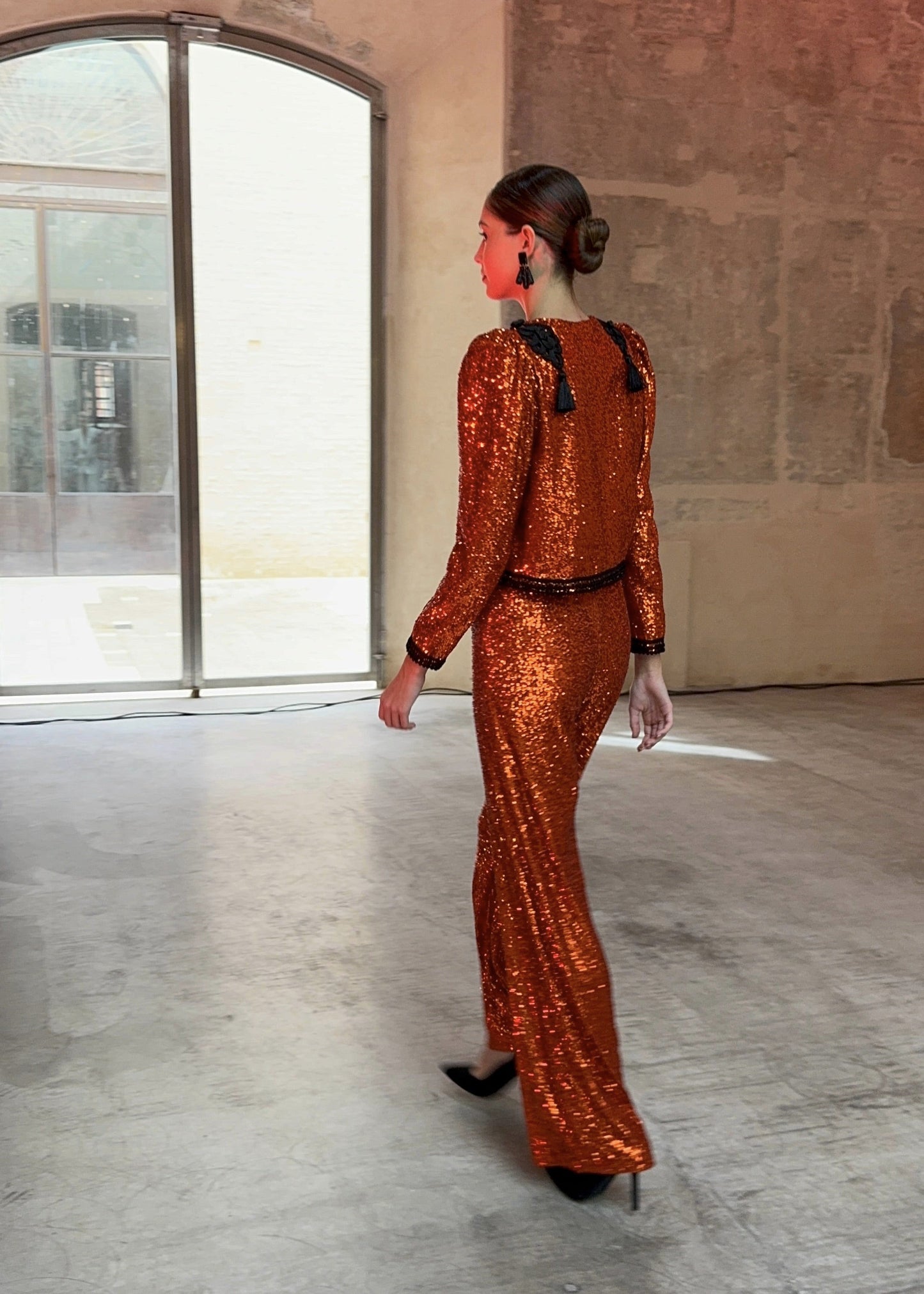 TRAJE GOYESCO EN LENTEJUELA