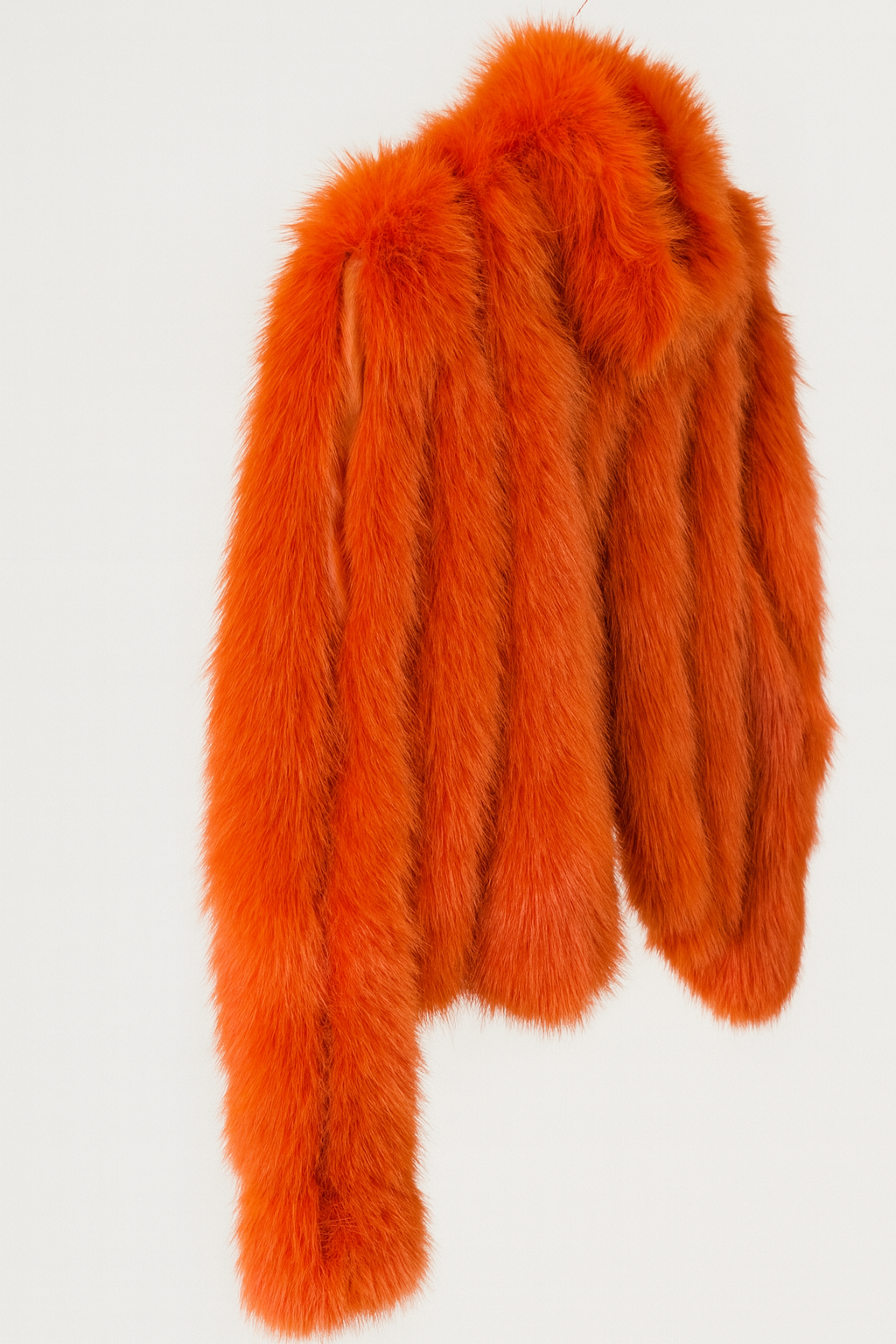 ABRIGO CORTO DE PELO