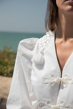 Chaqueta GOYESCA ligera y contemporánea pensada para el calor del verano.
