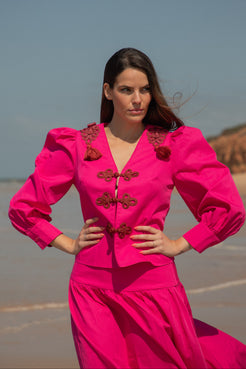 Chaqueta GOYESCA ligera y contemporánea pensada para el calor del verano.