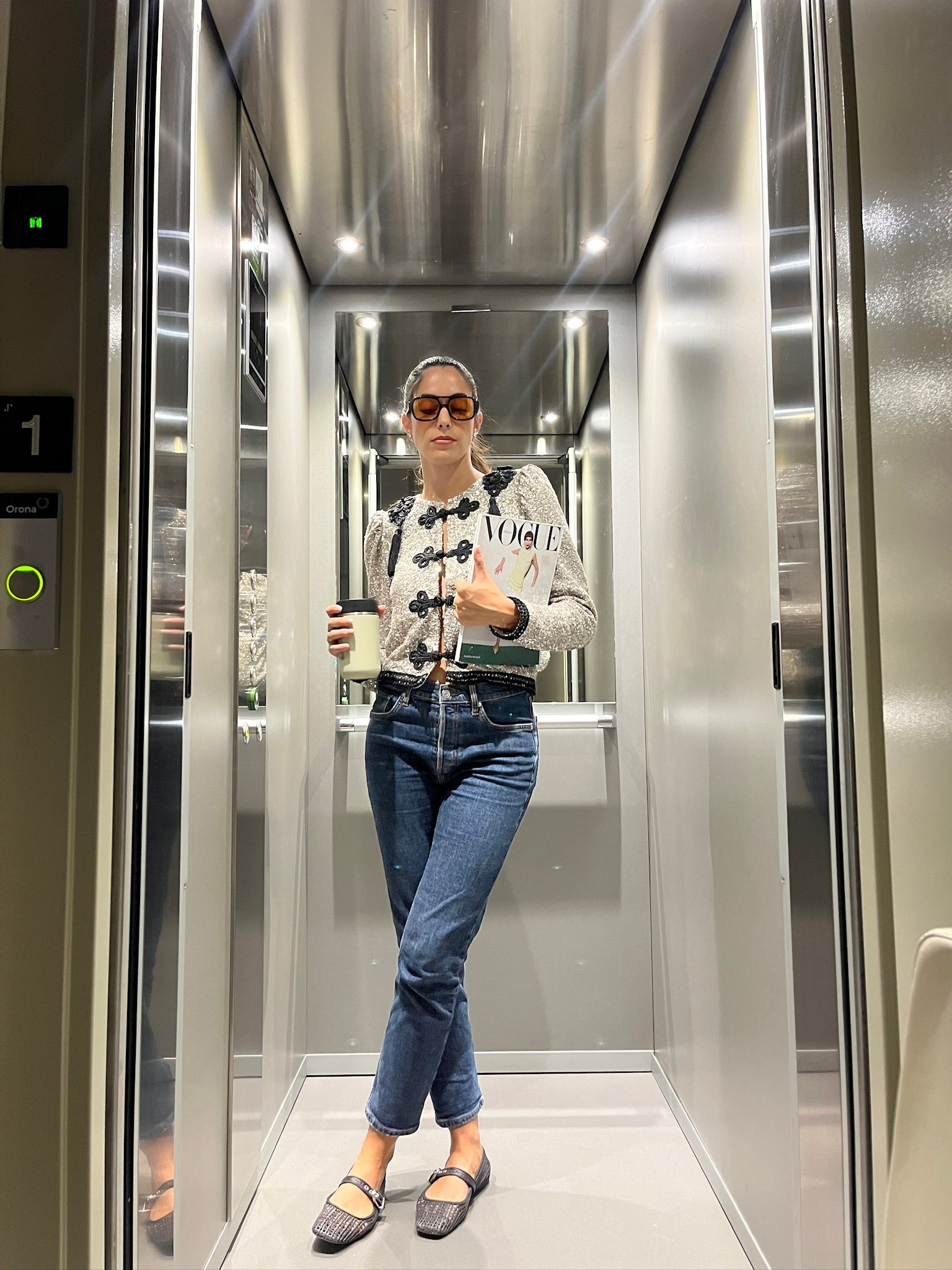 VESTE GOYESQUE À PAILLETTES ARGENTÉES