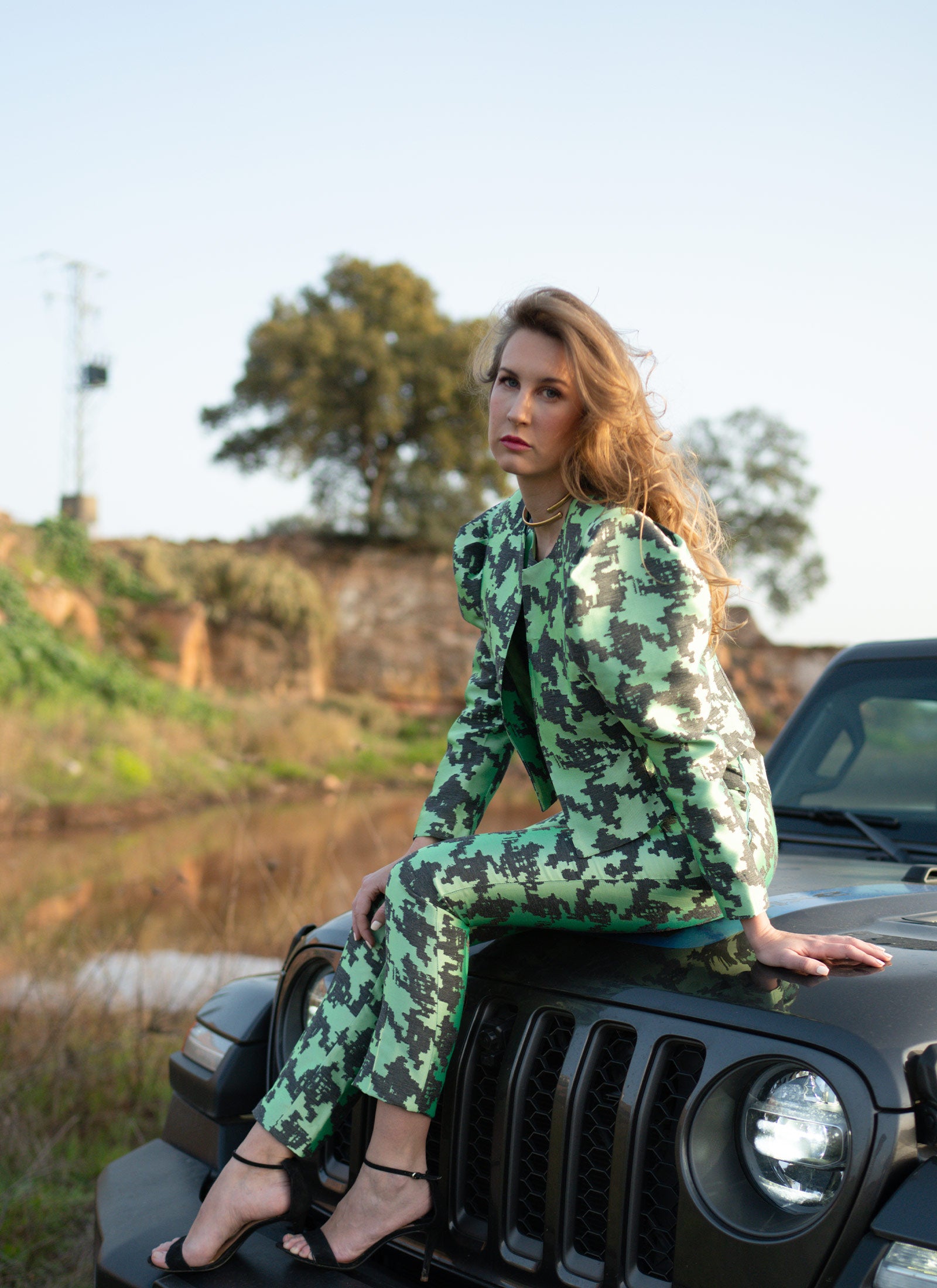 Pantalon Capri à motif pied-de-poule